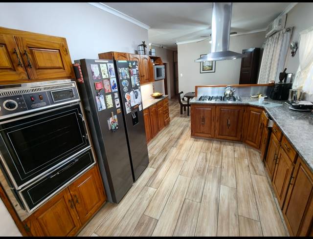 4 BEDROOM HOUSE FOR SALE IN SAFARI GARDENS